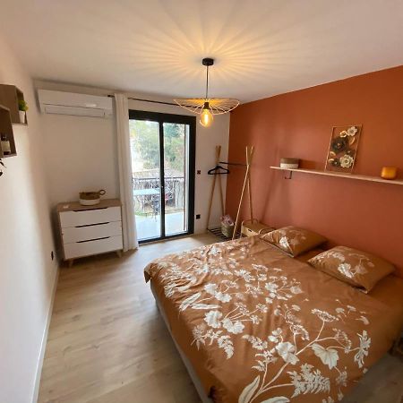 F2 4 Pers 5Min Commerce Plages Saint Aygulf Exterior foto